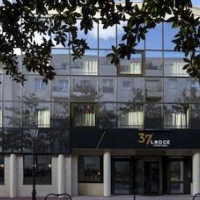 37 Lodge La Défense Courbevoie – Affordable hotel in Courbevoie