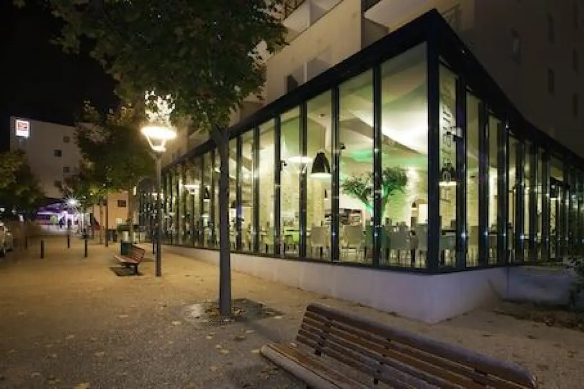 Residhome Apparthotel Paris Massy – Affordable hotel in Massy