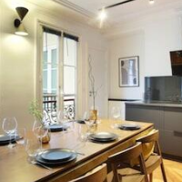 Sublime Apartment Louvre Museum Concorde – Affordable hotel in Paris