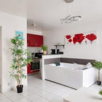 123home- Loft&spa – Affordable hotel in Montevrain