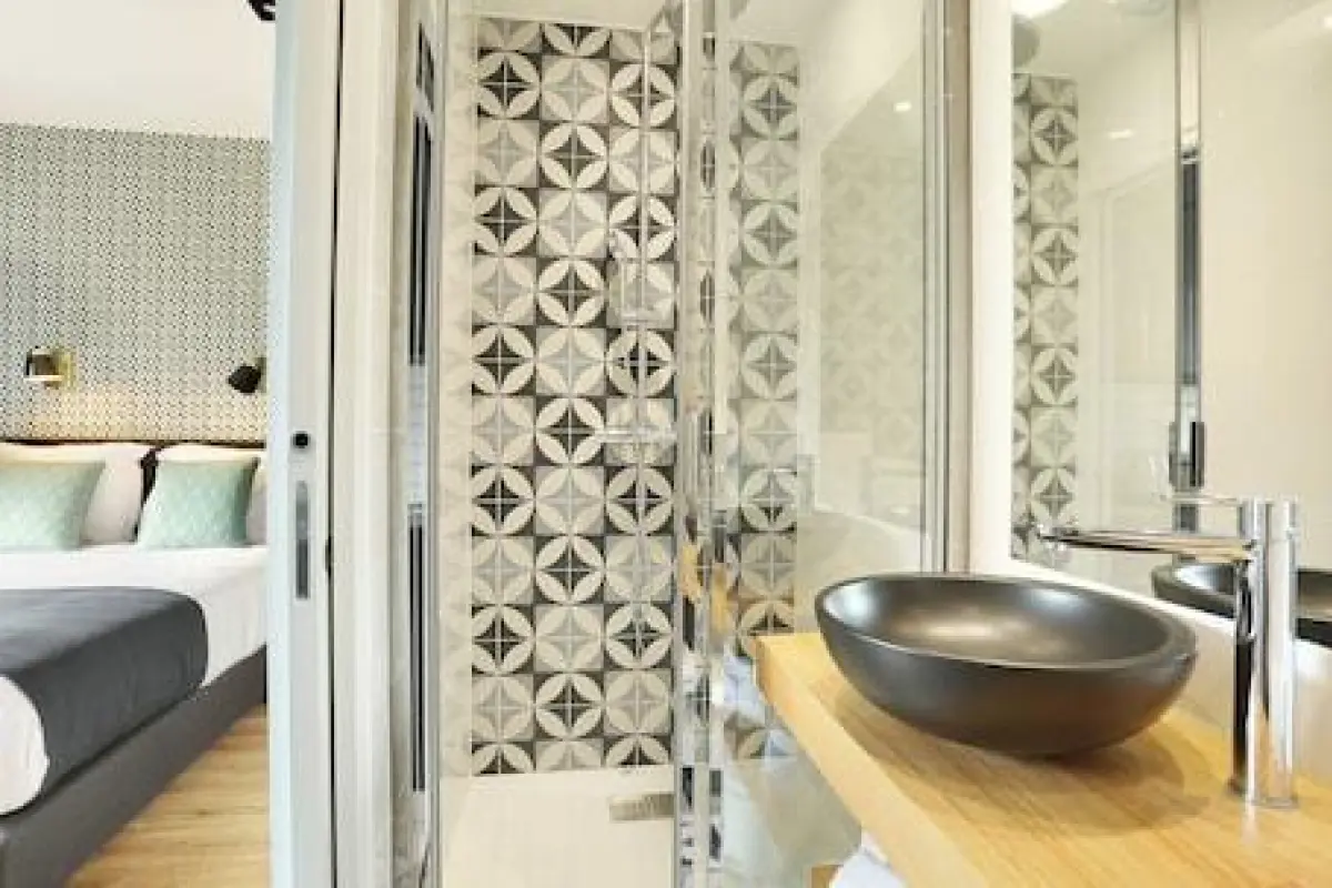 YAYS Paris Zola by Numa – Affordable hotel in Paris