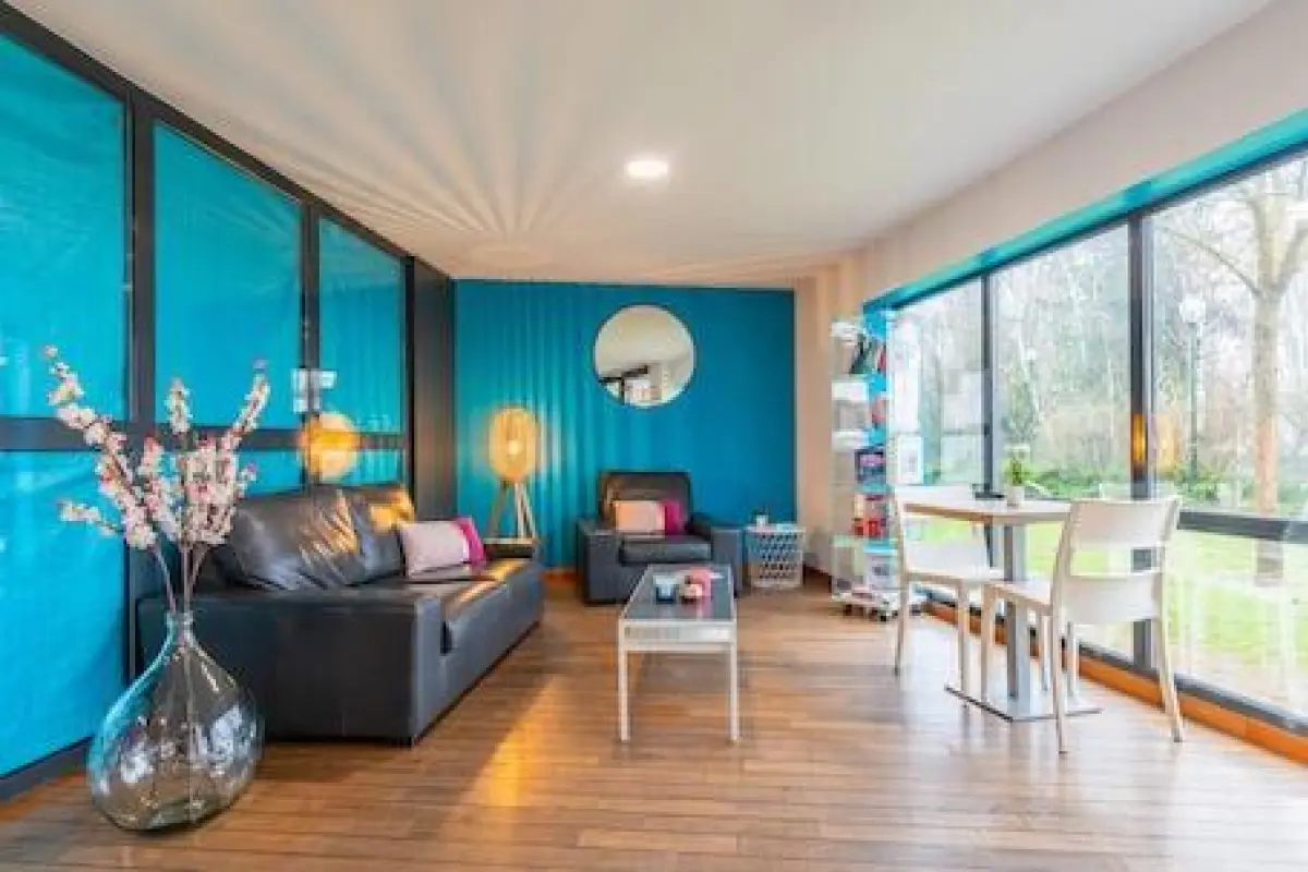 Zenitude Hôtel - Résidences Magny les Hameaux – Affordable hotel in Magny-les-Hameaux