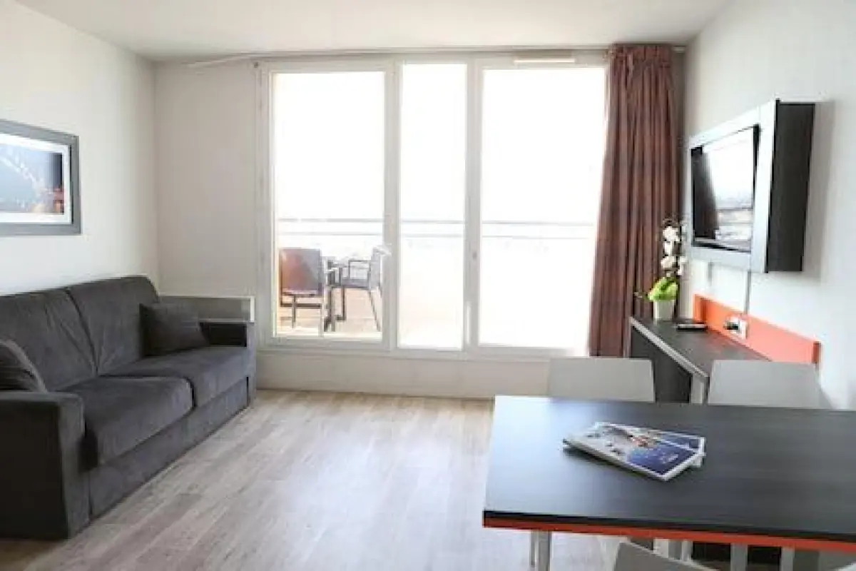 Adonis Paris Sud – Affordable hotel in Chevilly-Larue