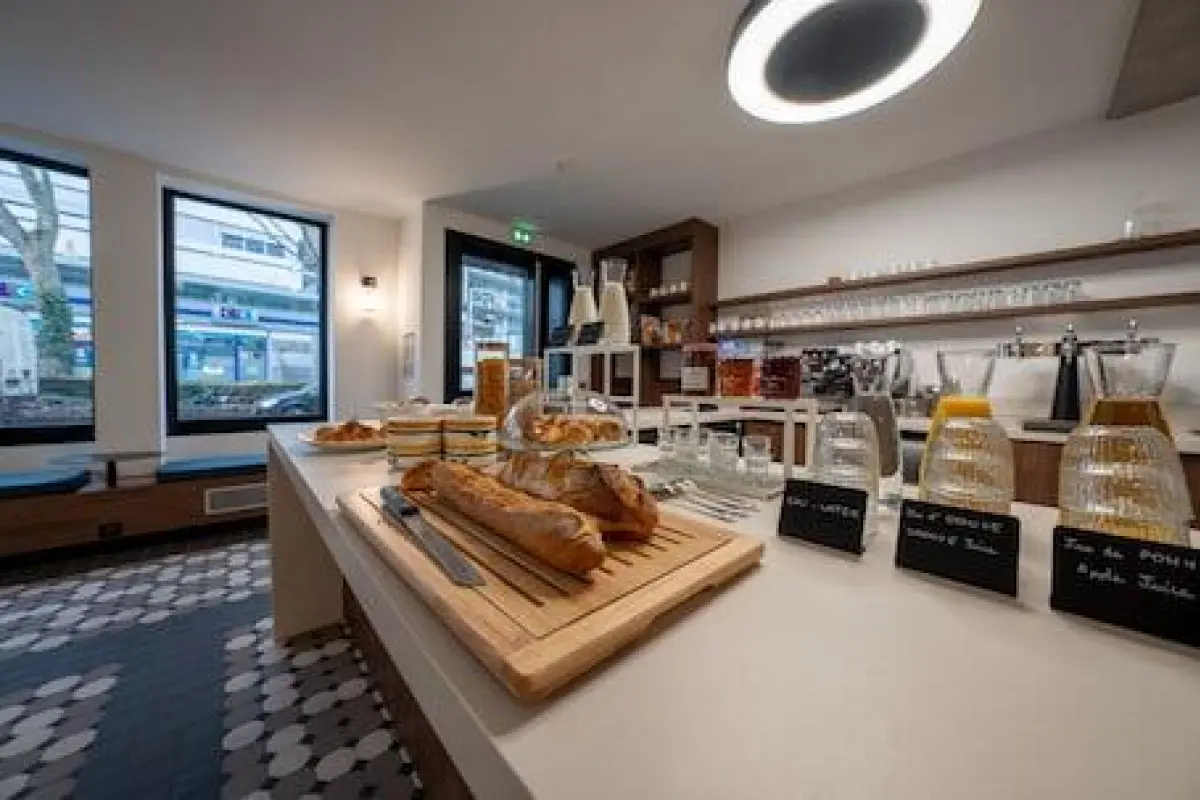 Beau M Paris - Hostel – Affordable hotel in Paris
