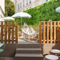 Le Village Montmartre by Hiphophostels – Affordable hotel in Paris