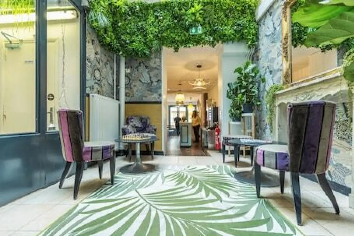 Young & Happy Latin Quarter by Hiphophostels – Affordable hotel in Paris