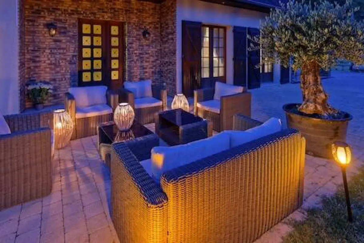 Le Clos Magedon – Affordable Bed and Breakfast in Médan