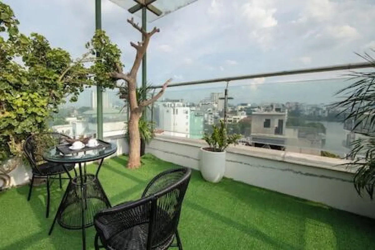 Azen Lakeside Hotel & Travel – Affordable hotel in Hanoi