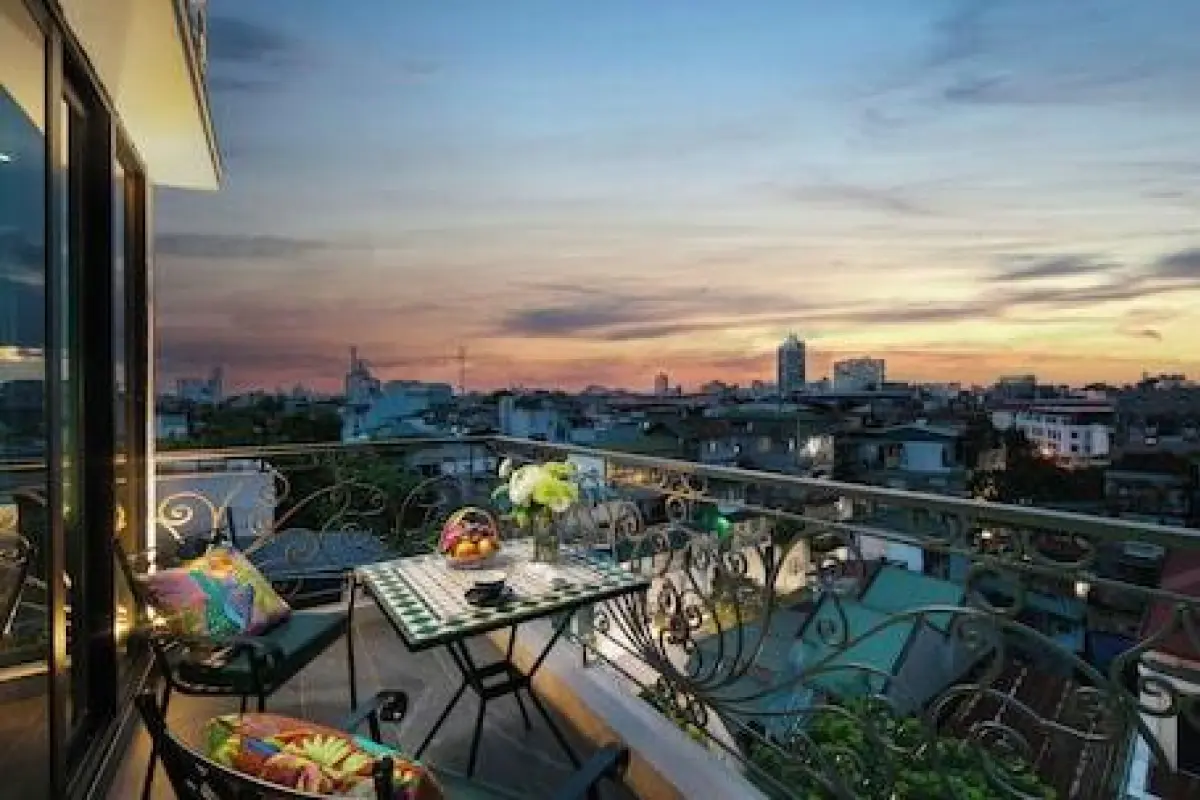 Aurora Central Hotel  – Affordable hotel in Hanoi