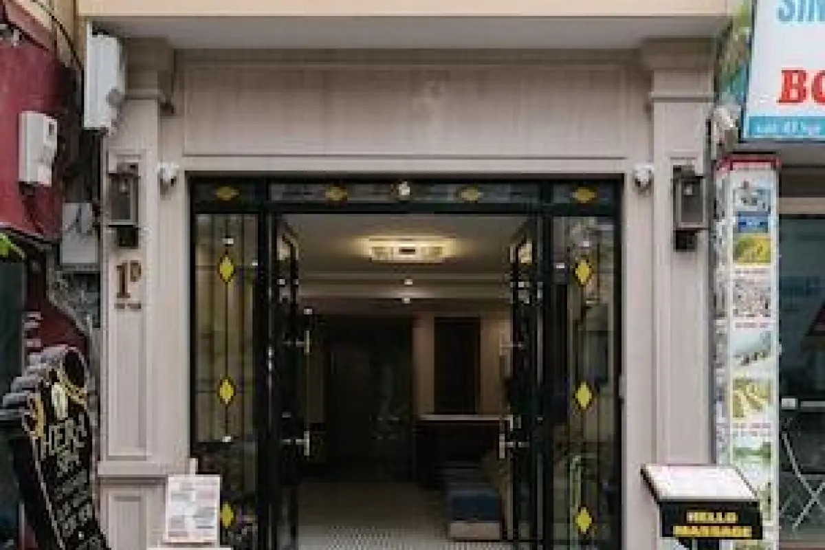 Railway Apartment – Affordable hotel in Hanoi