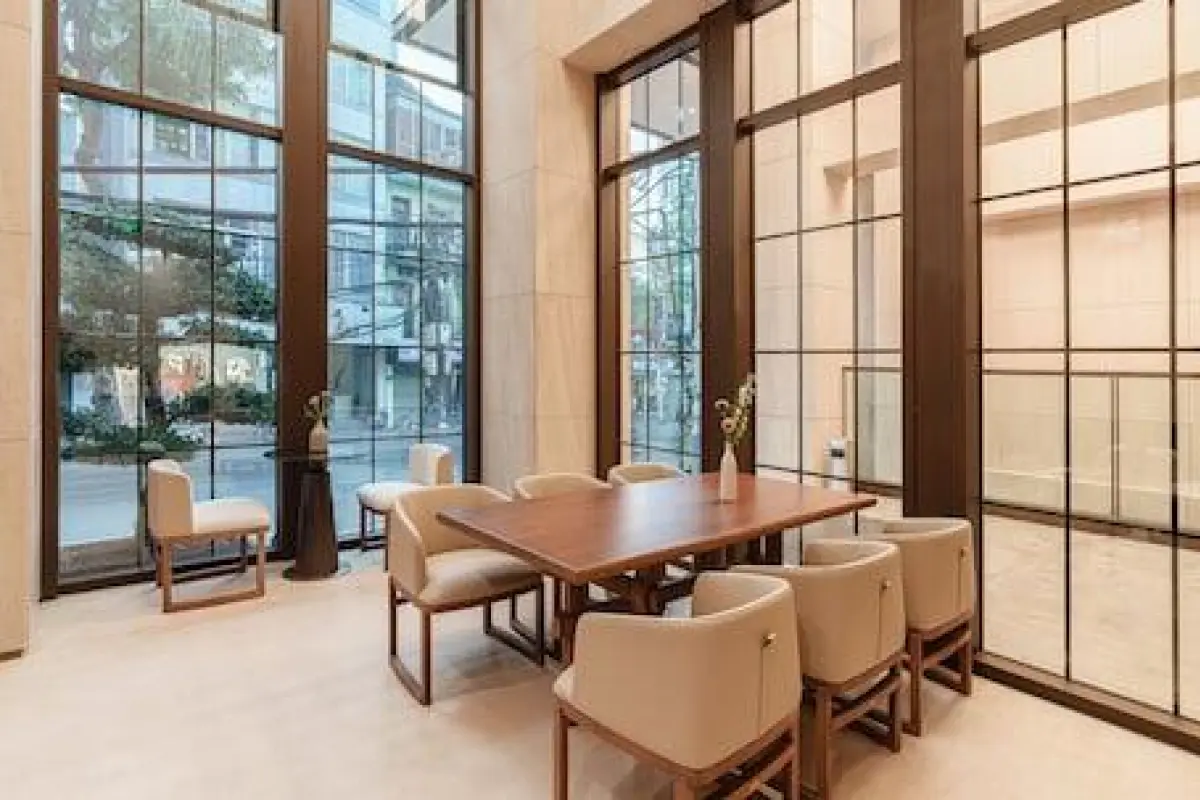 The Five Suites Lilas – Affordable hotel in Hanoi