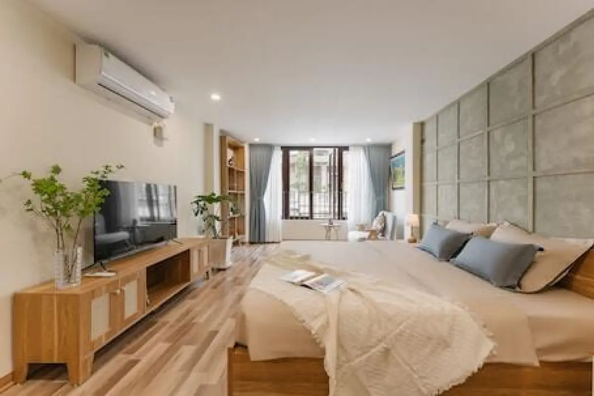 Tamundi Homestay Train street view – Affordable hotel in Hanoi