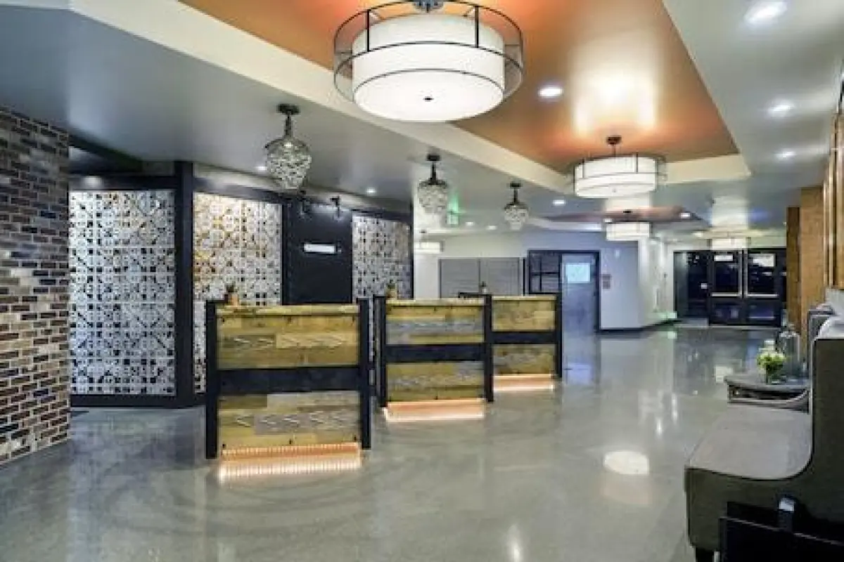 Oxford Suites Paso Robles – Affordable hotel in Paso Robles