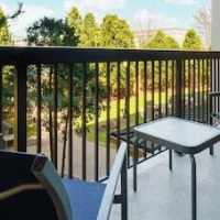 Courtyard by Marriott Chicago Midway Airport – Affordable hotel in Chicago