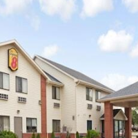 Super 8 by Wyndham Monee – Affordable hotel in Monee