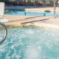 Holiday Inn Express Hotel & Suites Henderson by IHG – Affordable hotel in Henderson