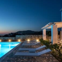 Seven Suites – Affordable hotel in Naxos