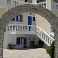 Eleana Studios – Affordable hotel in Paros