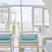 Londos – Affordable hotel in Paros