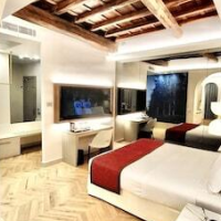 Harry's Bar Trevi Hotel & Restaurant – Affordable hotel in Rome