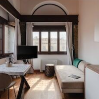Torre Capranica – Affordable hotel in Rome