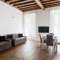 A World Aparts - 104 Frattina – Affordable hotel in Rome