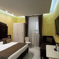 Maison Tritone – Affordable Bed and Breakfast in Rome