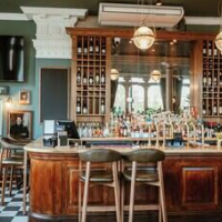 Hand & Flower – Affordable Bed and Breakfast in London