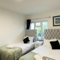 Heathrow Lodge B&B – Affordable Bed and Breakfast in Hayes