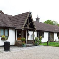 Little Foxes Hotel & Gatwick Airport Parking – Affordable Bed and Breakfast in Crawley