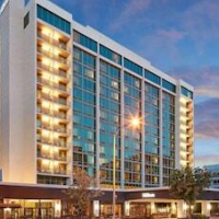 Hilton Pasadena – Affordable hotel in Pasadena