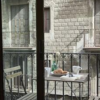AinB Gothic-Jaume I Apartments – Affordable hotel in Barcelona