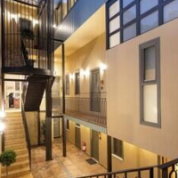 Living Yard Acropolis – Affordable hotel in Athens