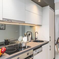 Penelope's Charming 2-BR Apt in Athens – Affordable hotel in Athens