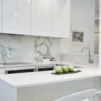 Luxurious Spacious Apt next  Hilton Area – Affordable hotel in Athens