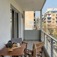 Ageliki's Athens Centre 2BDRM & Parking – Affordable hotel in Athens