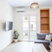 Spacious 3-bedroom Dual Apartment in City Centre – Affordable hotel in Athens