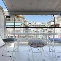 Cosy 2BR flat - metro station & hospital – Affordable hotel in Athens