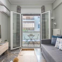 Stylish Suite by CloudKeys – Affordable hotel in Zografos