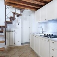 Leoni Suite by Mmega – Affordable hotel in Florence