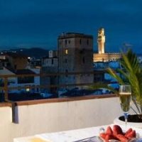 Pitti Luxury Terrace by Mmega – Affordable hotel in Florence