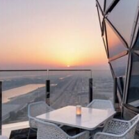 ANDAZ CAPITAL GATE ABU DHABI, BY HYATT – Affordable hotel in Abu Dhabi