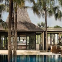 The Royal Santrian – Affordable hotel in Nusa Dua