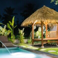 Three Gold Luxury Private Villa – Affordable Bed and Breakfast in Tegallalang