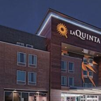 La Quinta Inn & Suites by Wyndham Dallas Grand Prairie North – Affordable hotel in Grand Prairie
