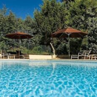 Hôtel du Château de la Tour – Affordable hotel in Beguey
