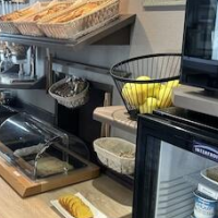 Hôtel Wood Inn Bordeaux Aeroport – Affordable hotel in Merignac