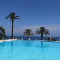 Apartamentos La Roca Rentals – Affordable hotel in Torremolinos
