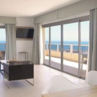 Aparthotel PYR Fuengirola – Affordable hotel in Fuengirola