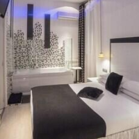 Hostal Santo Domingo – Affordable hotel in Madrid